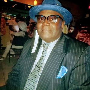 Meet your Posher, Ronnie